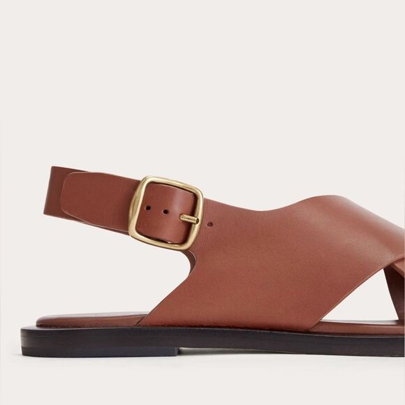 EVERLANE The City Crossover Sandal in Rum - Picture 7 of 10
